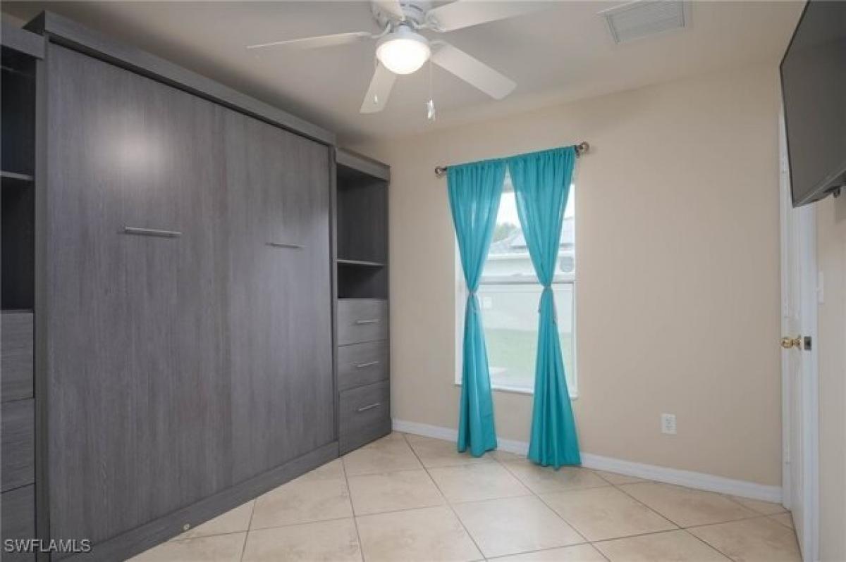 4 bedrooms House in Cape Coral, USA No. 388357