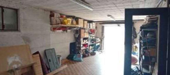 5 rooms Apartment in Vertemate con Minoprio, Italy No. 6777 32