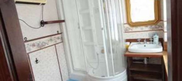 5 rooms Apartment in Vertemate con Minoprio, Italy No. 6777 11