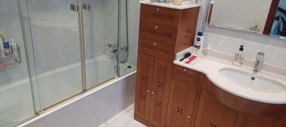 Apartamento de 3 dormitorios en Vitoria-Gasteiz, Spain No. 160006 17