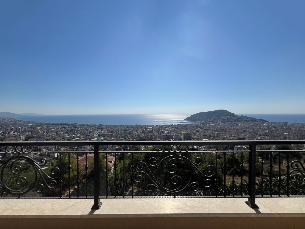 4 rooms Apartment in Alanya, Turkey No. 27738