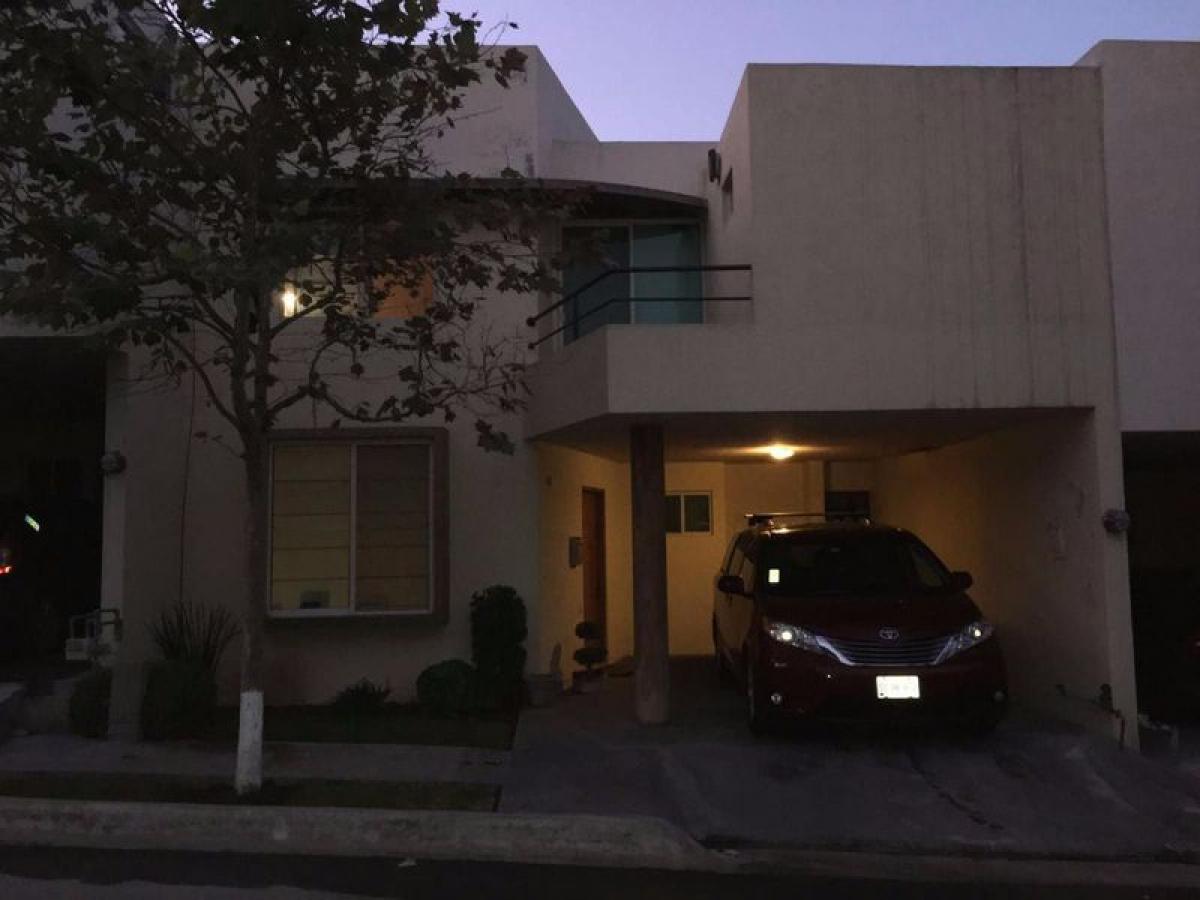 3 bedrooms House in Nuevo Leon, Mexico No. 149731