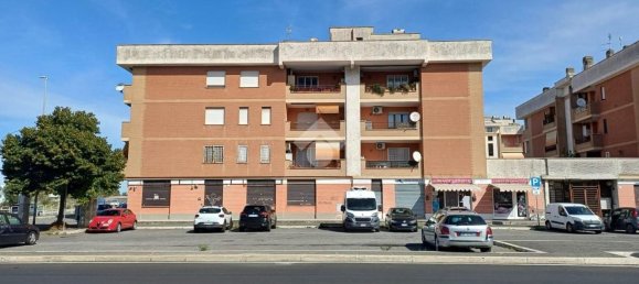 3 Schlafzimmer Wohnung in Rome, Italy, Nr. 335797 2
