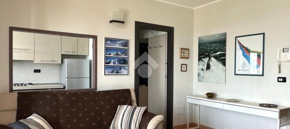 1 bedroom Apartment in Turin, Italy No. 263401 10