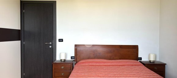 1 bedroom Apartment in Turin, Italy No. 263401 25