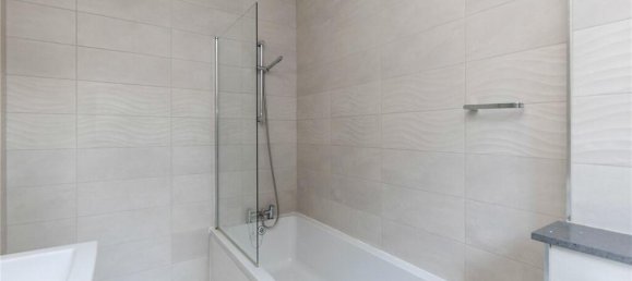 3 bedrooms Apartment in London, United Kingdom No. 3753 7