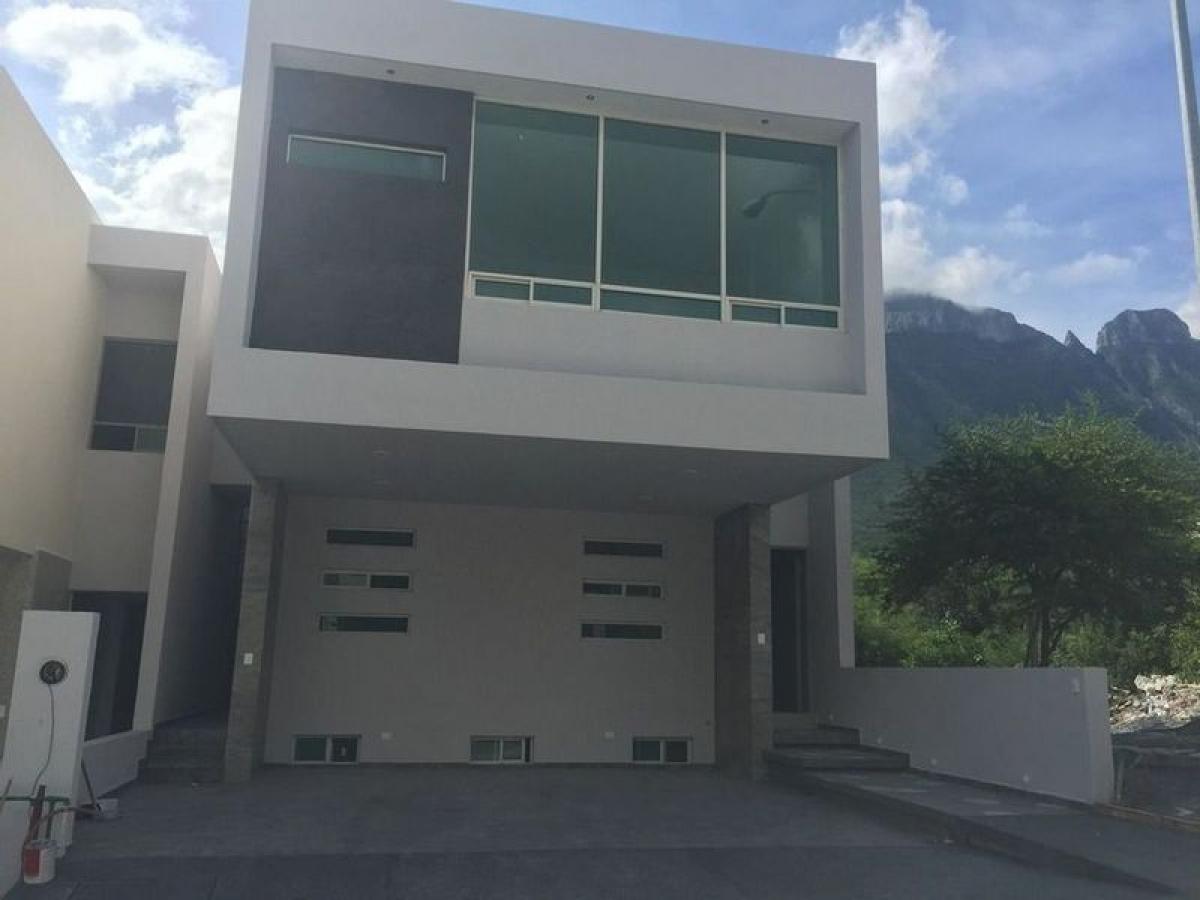 3 bedrooms House in Nuevo Leon, Mexico No. 161427