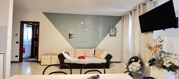 3 rooms Apartment in Belfiore, Italy No. 306719 2