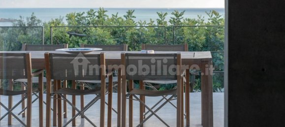 Вилла с 3 спальнями в Шикли, Италия № 172560 24