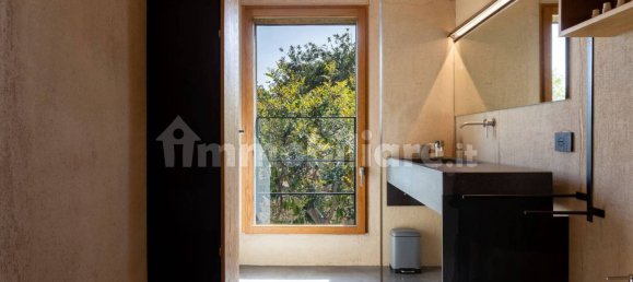 Вилла с 3 спальнями в Шикли, Италия № 172560 39