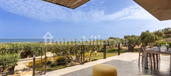 Вилла с 3 спальнями в Шикли, Италия № 172560 18