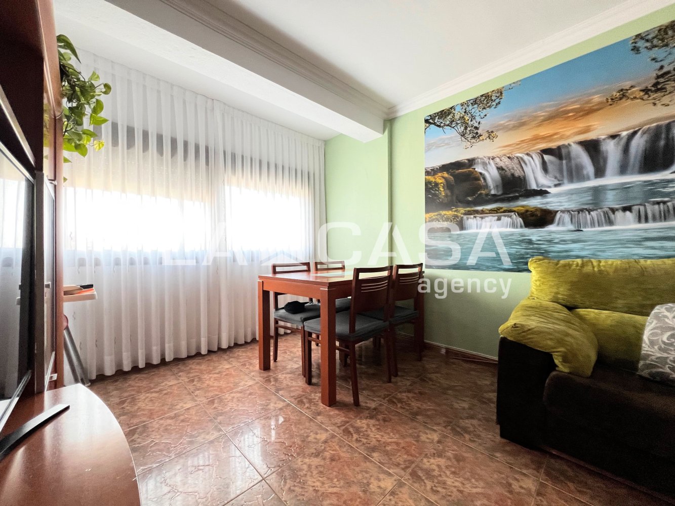 3 bedrooms Apartment in Badalona, Spain No. 279517