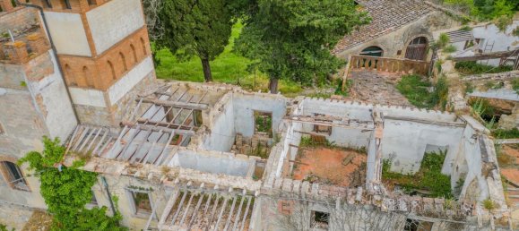 22 rooms House in San Gimignano, Italy No. 66001 18