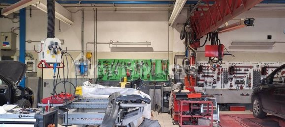 2744m² Warehouse in Ravenna, Italy No. 317778 12