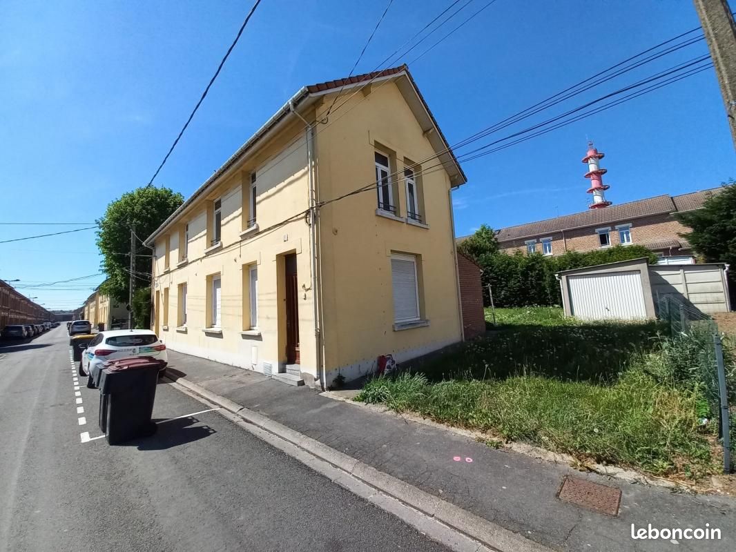 3 bedrooms House in Lens, France No. 331430