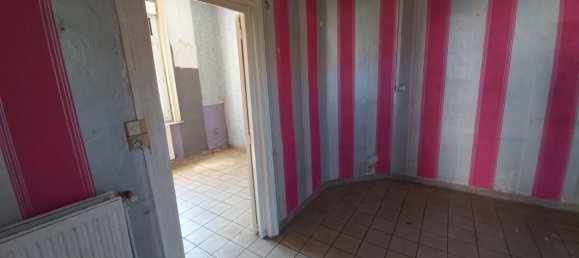 3 bedrooms House in Lens, France No. 331430 6