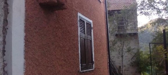 4 rooms House in Vobbia, Italy No. 237394 3