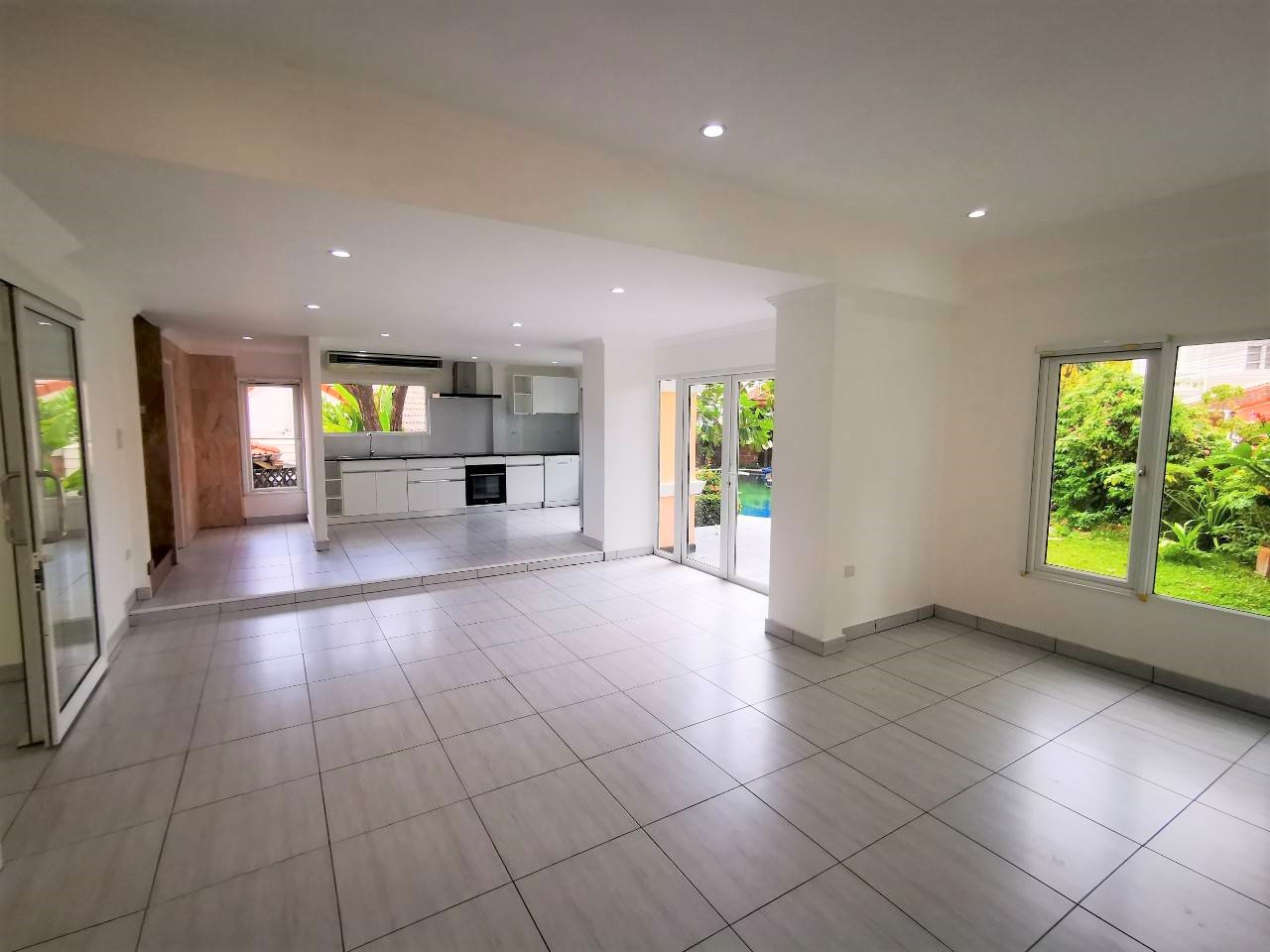 Café / restaurante T6 em Pattaya, Thailand N.º 1244