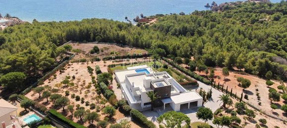 Дом с 5 спальнями в Алвор, Португалия № 186951 3