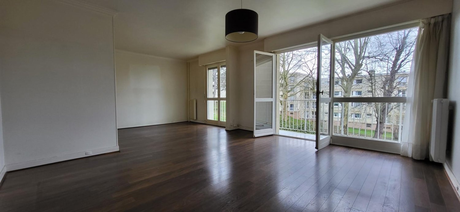 4 bedrooms Apartment in Chambourcy, France No. 185505