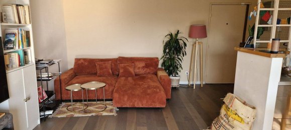 Квартира с 2 спальнями в Исси-ле-Мулино, Франция № 329011 4