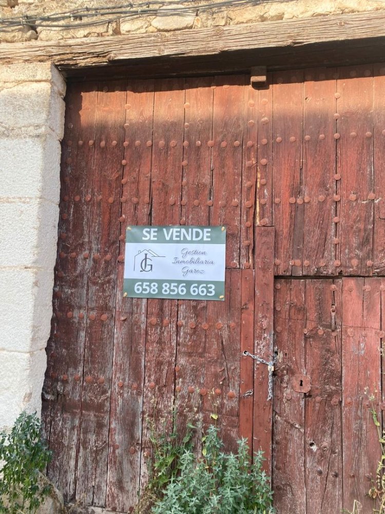 782m² Commercial property in Toledo, Spain No. 245273