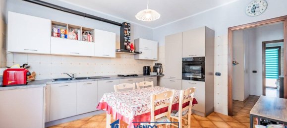 2 bedrooms Apartment in Centallo, Italy No. 334415 3