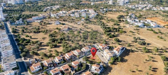 Grundstück in Portimao, Portugal 594m², Nr. 345706 5