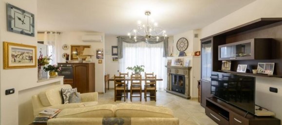 Villa de 11 divisões em Gubbio, Italy N.º 48218 22