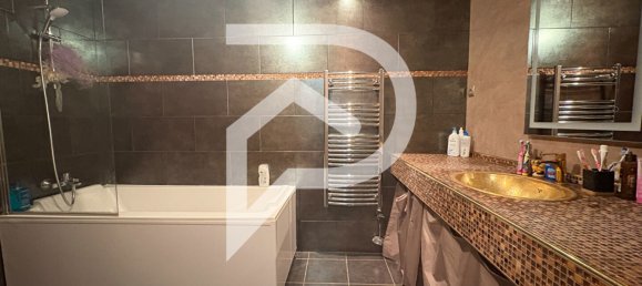 3 Schlafzimmer Haus in Limeil-Brevannes, France, Nr. 175847 13