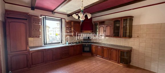4-Zimmer Wohnung in Asti, Italy, Nr. 275350 7