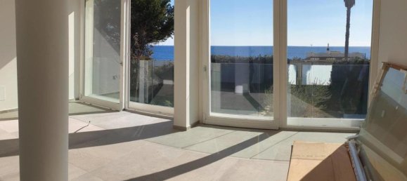 8 rooms Villa in Noto, Italy No. 103575 3