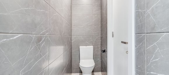 2 bedrooms Apartment in Lisbon, Portugal No. 10679 10