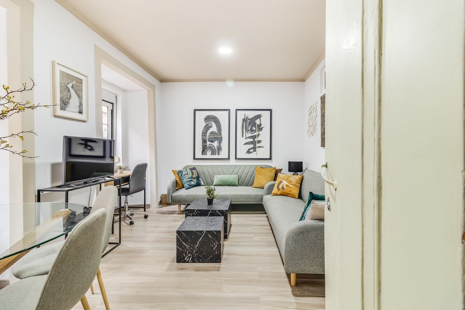 2 bedrooms Apartment in Lisbon, Portugal No. 10679