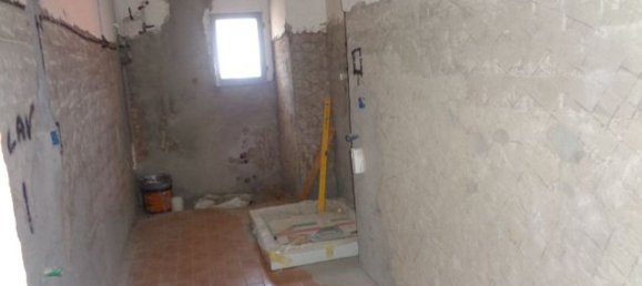 54m² Commercial property in Zocca, Italy No. 149304 2