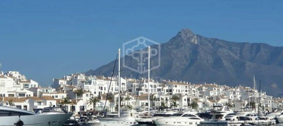 3 bedrooms Apartment in Marbella, Spain No. 16380 2