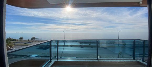 Penthouse 3+1 in Emarine, Alanya, Turkey No. 35216 3