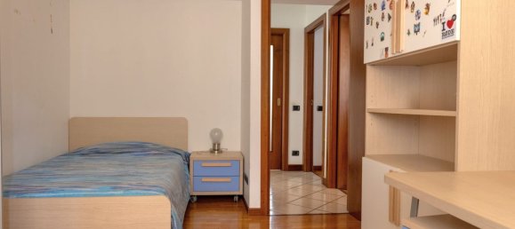 7-Zimmer Villa in Brembate di Sopra, Italy, Nr. 285176 3