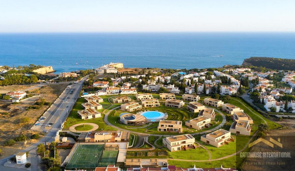 2 bedrooms House in Porches, Portugal No. 7330