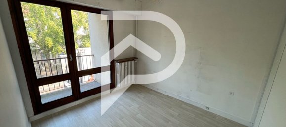 2 chambres Appartement à Troyes, France No. 250686 4