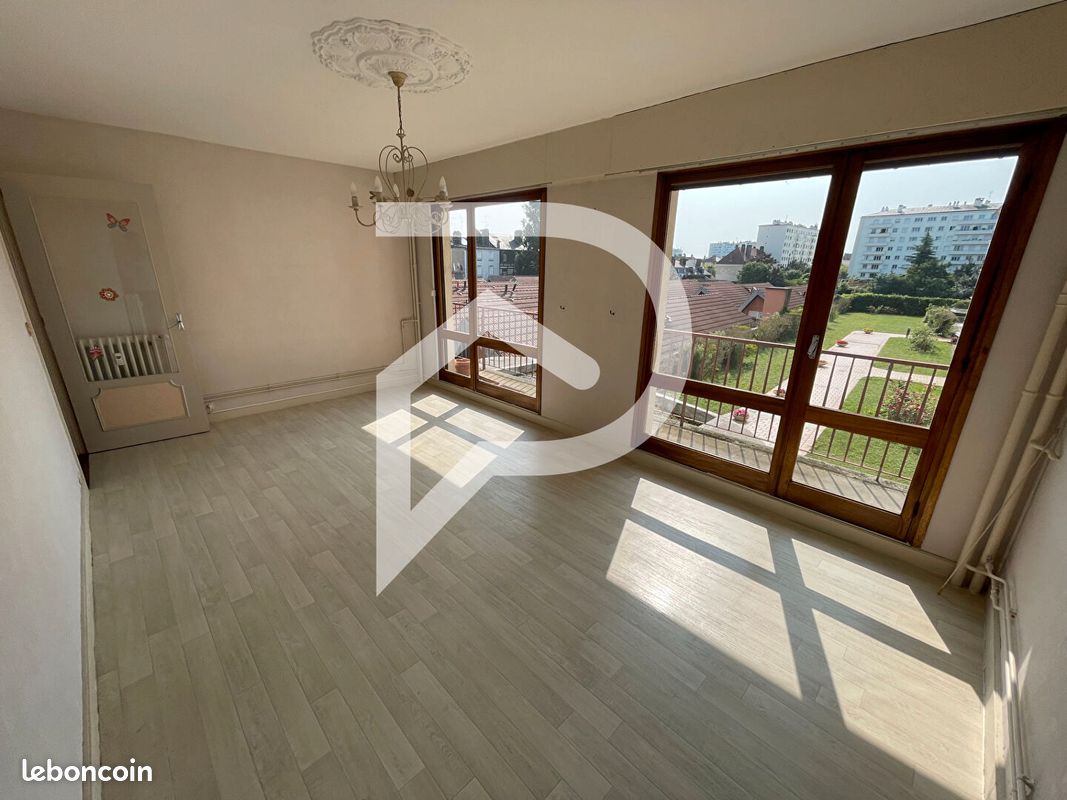 2 chambres Appartement à Troyes, France No. 250686