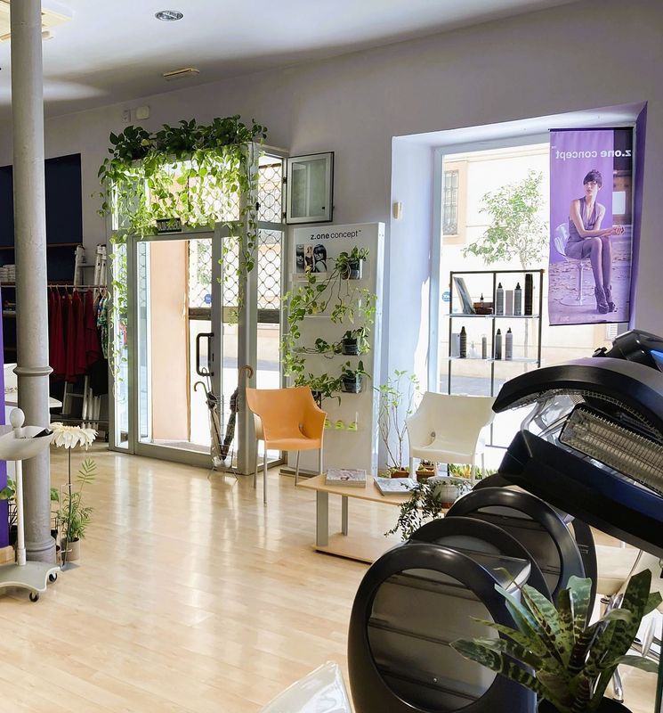 Propiedad comercial de 2 dormitorios en Málaga, Spain No. 228165