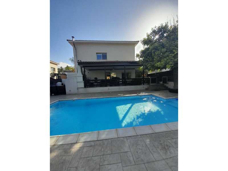 6 bedrooms Villa in Agios Tychonas, Cyprus No. 66370