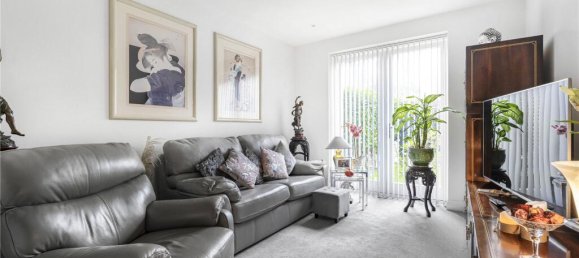 2 bedrooms House in Essendon, United Kingdom No. 6546 4