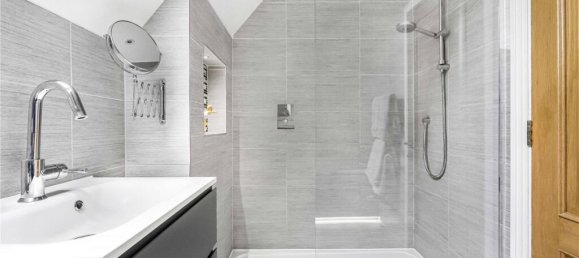 2 bedrooms House in Essendon, United Kingdom No. 6546 9