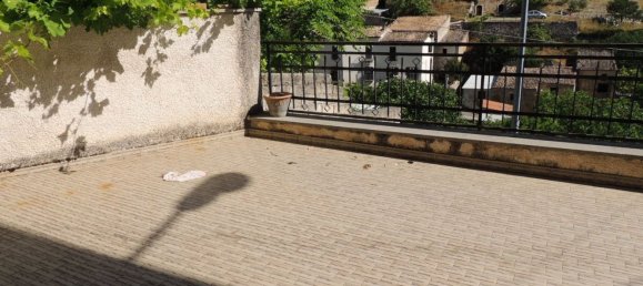 5 rooms Apartment in Capestrano, Italy No. 280167 9