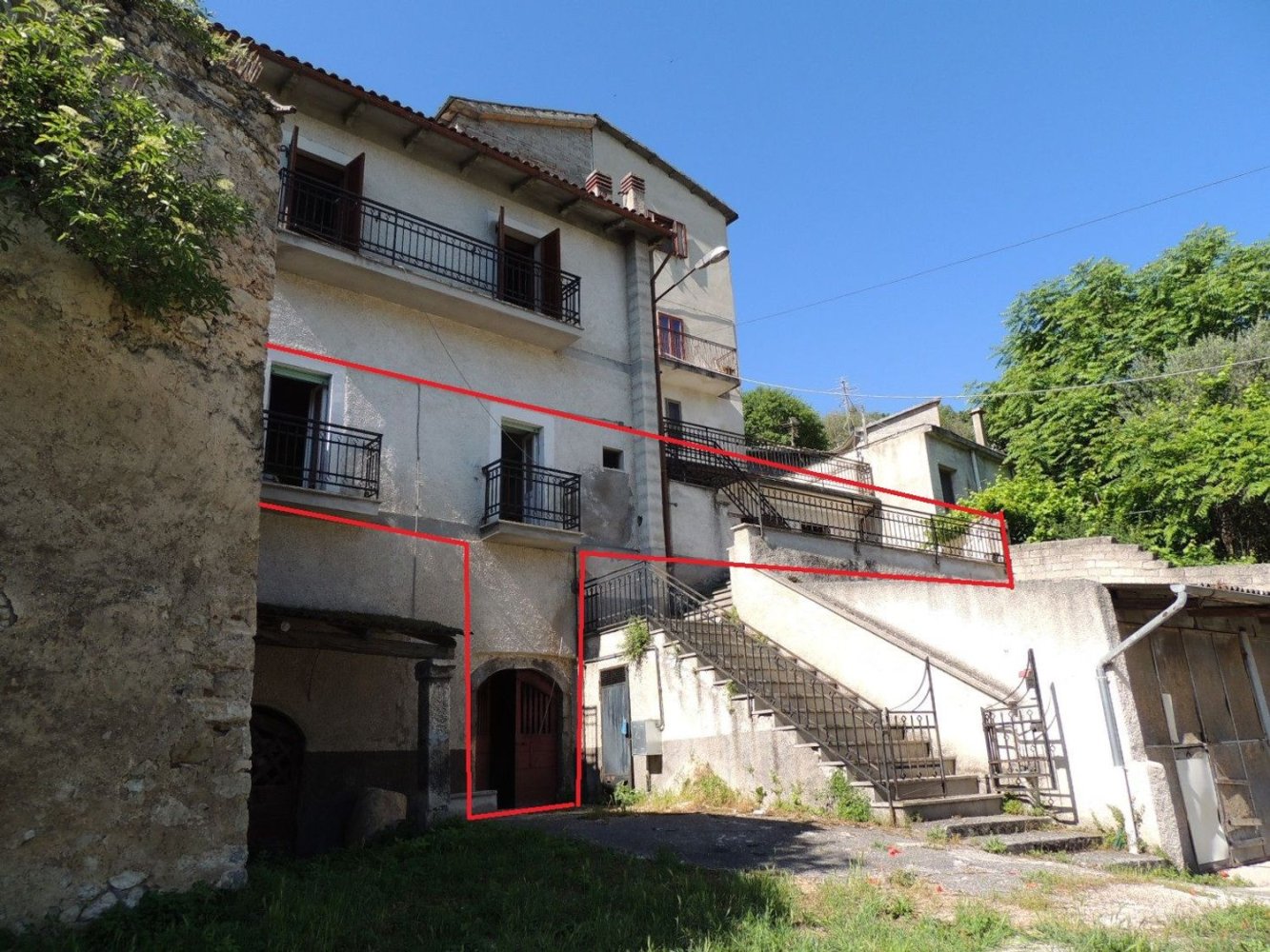5 rooms Apartment in Capestrano, Italy No. 280167