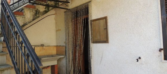 5 rooms Apartment in Capestrano, Italy No. 280167 10
