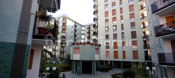 Apartamento de 2 dormitorios en Milan, Italy No. 381255 30