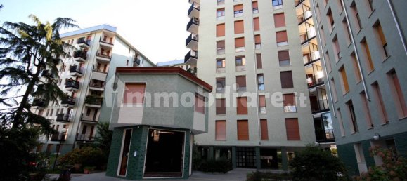 Apartamento de 2 dormitorios en Milan, Italy No. 381255 29